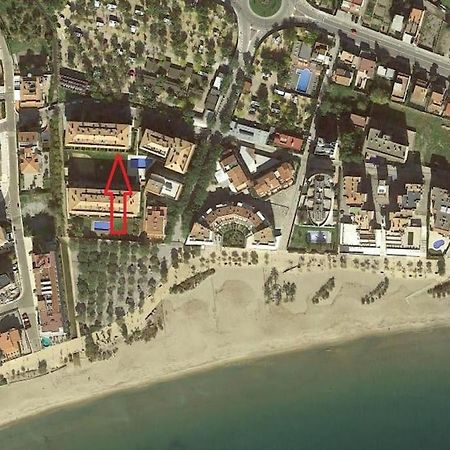 Apartamento En Primera Linea De Mar Roses Esterno foto
