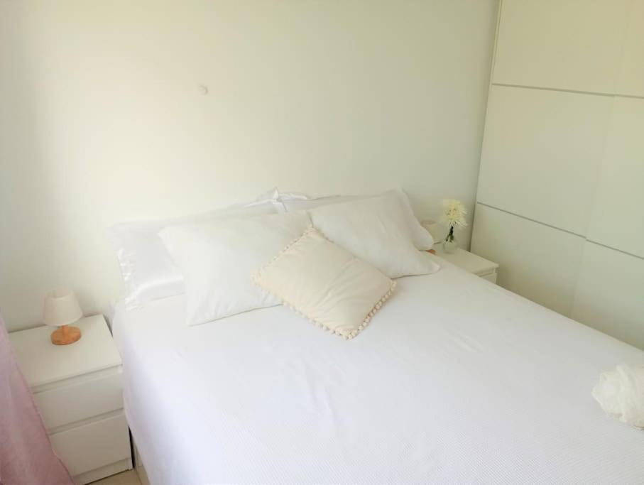 Apartamento En Primera Linea De Mar Roses Esterno foto