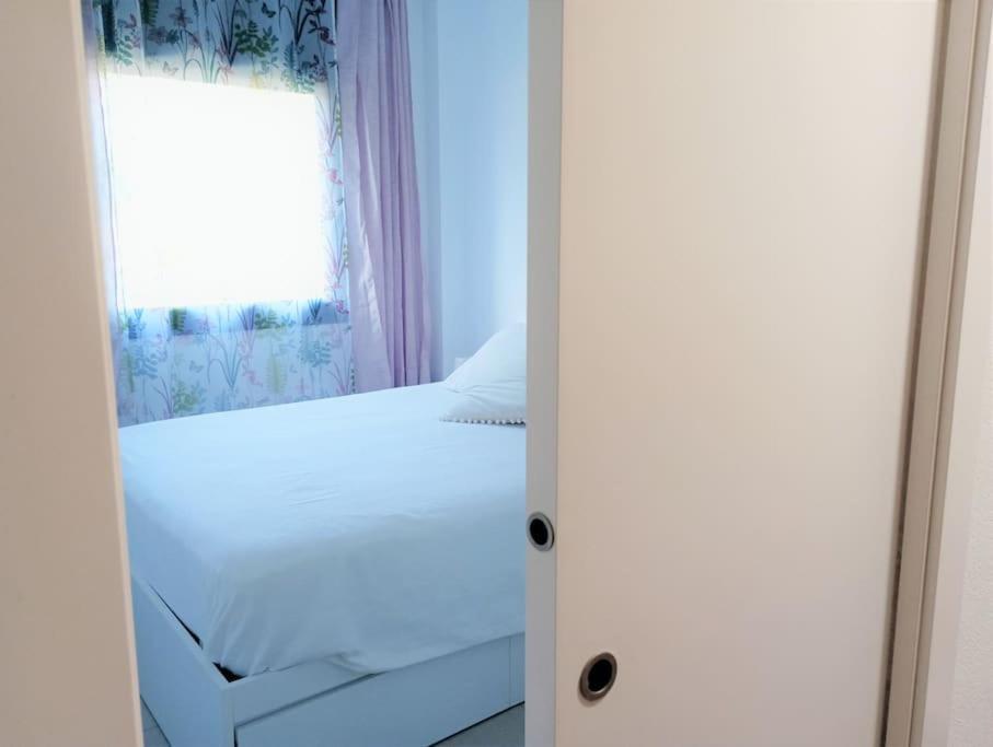 Apartamento En Primera Linea De Mar Roses Esterno foto