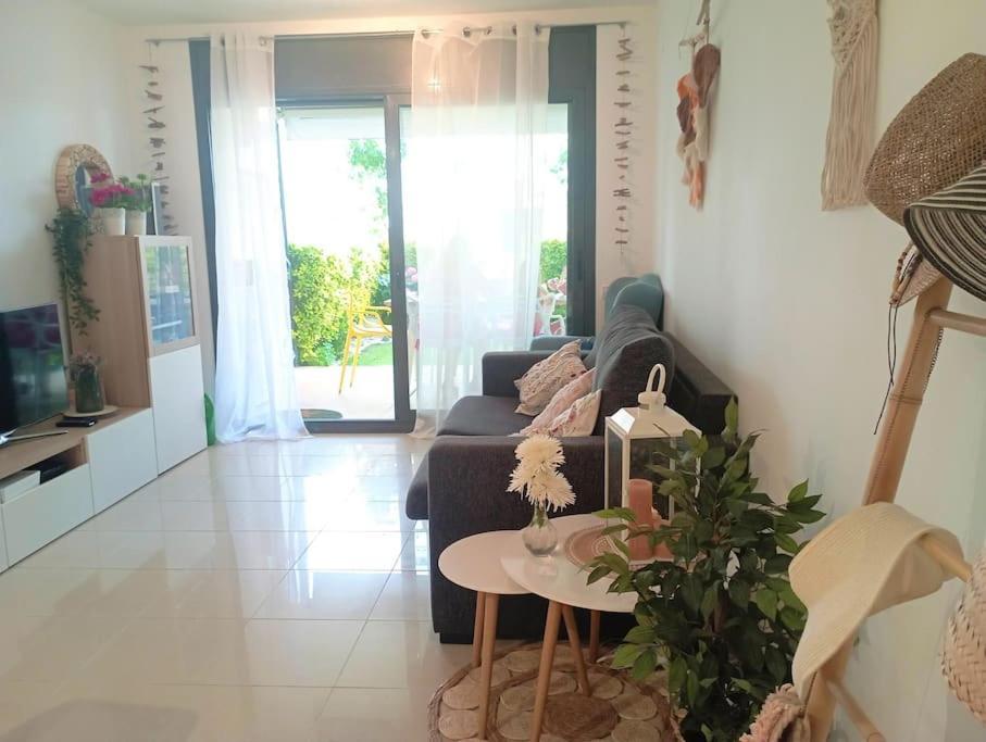 Apartamento En Primera Linea De Mar Roses Esterno foto