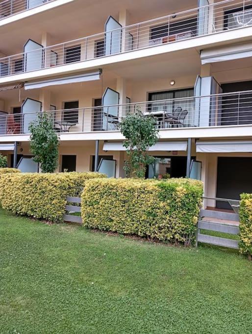 Apartamento En Primera Linea De Mar Roses Esterno foto